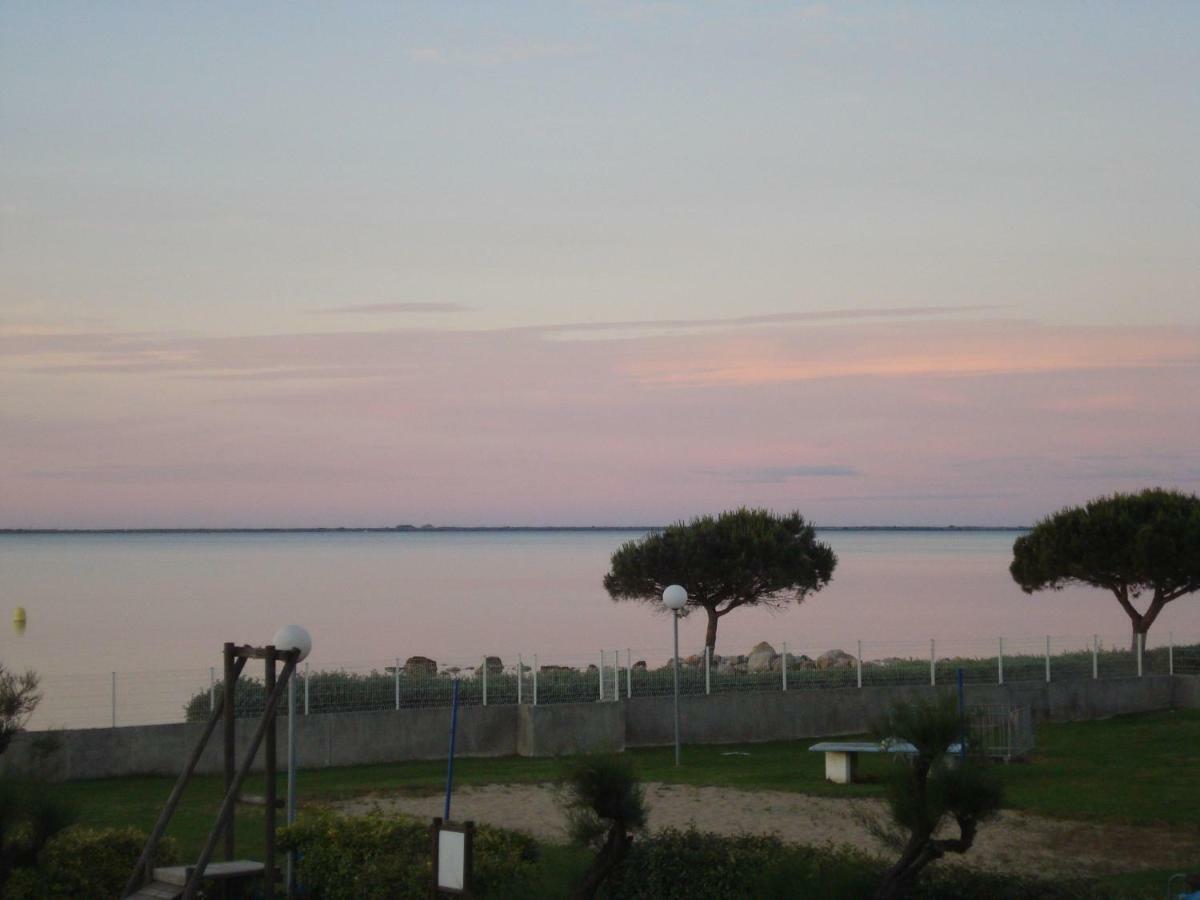 Port Mezua Mèze Exterior foto